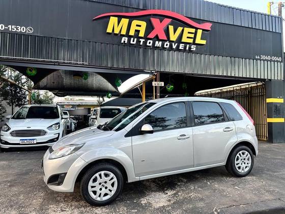 FORD FIESTA 1.0 ROCAM HATCH 8V FLEX 4P MANUAL FORD FIESTA 1.0 ROCAM HATCH 8V FLEX 4P MANUAL